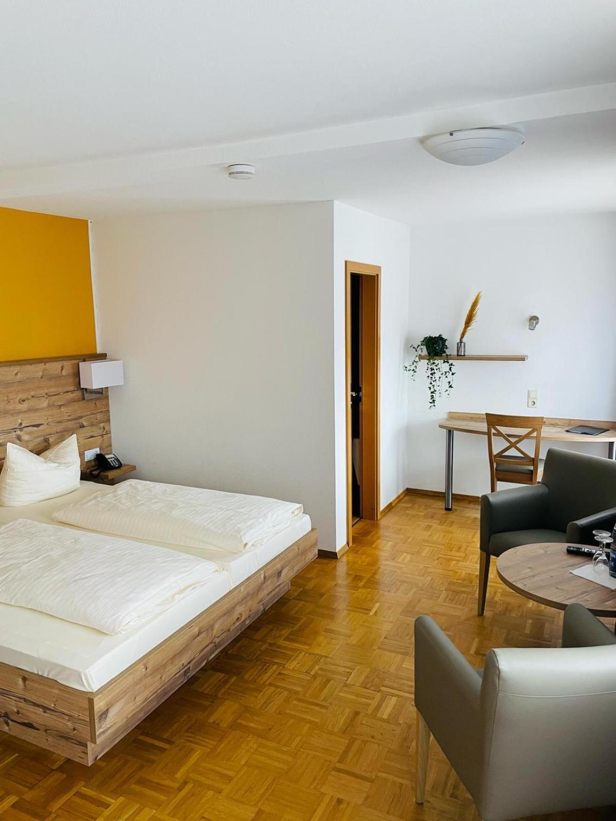 Hotel Traube Loßburg Dış mekan fotoğraf