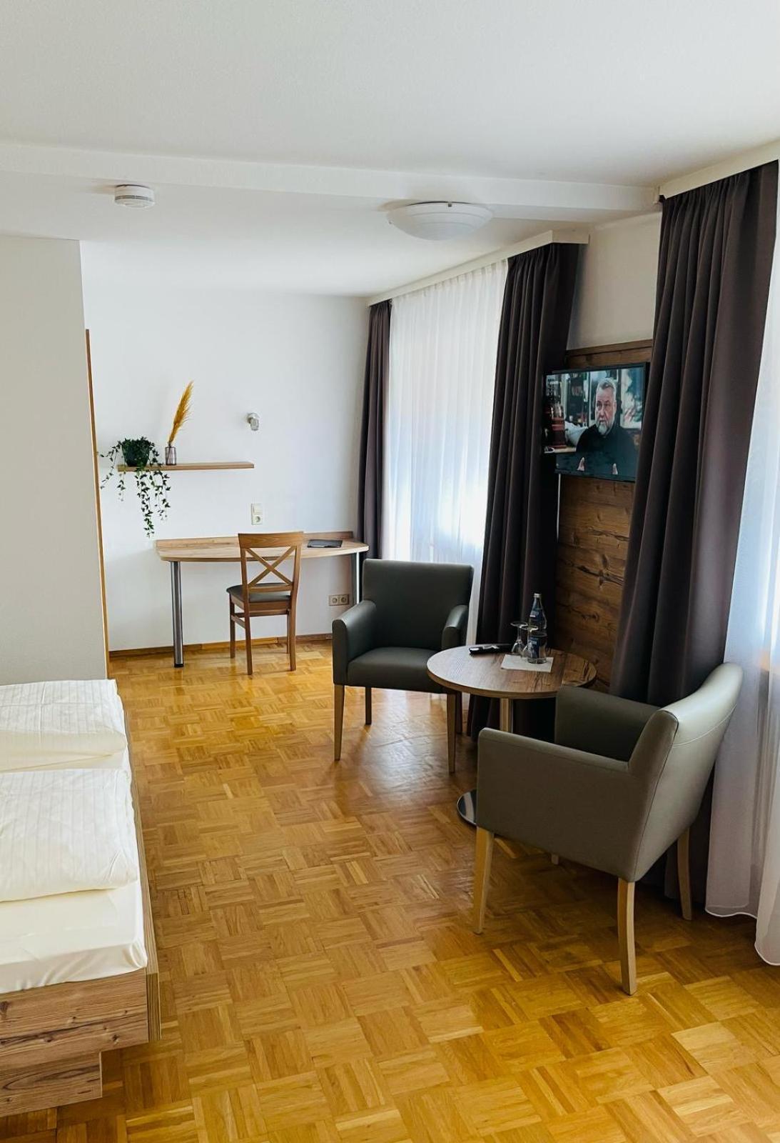Hotel Traube Loßburg Dış mekan fotoğraf